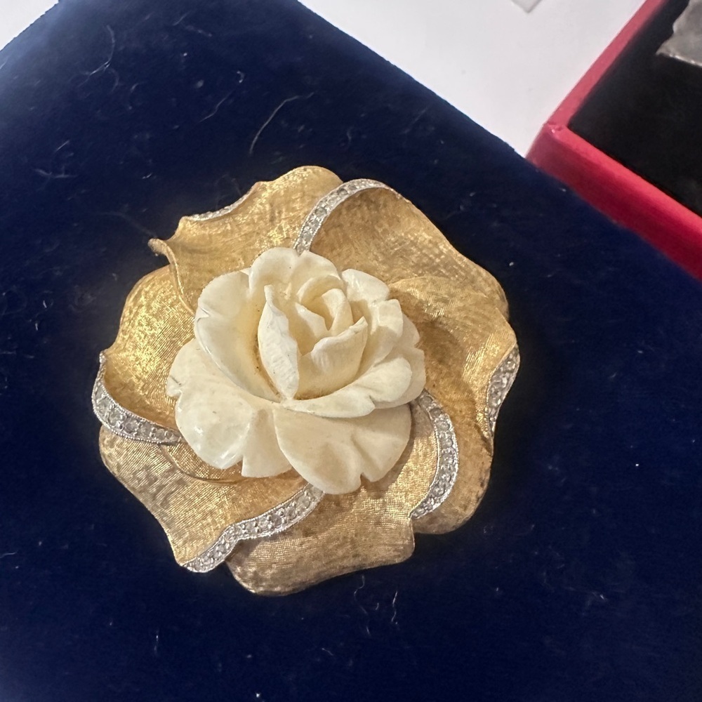 Gold Floral Brooch with Cream Rose Accent - Elegant Women’s Jewelry